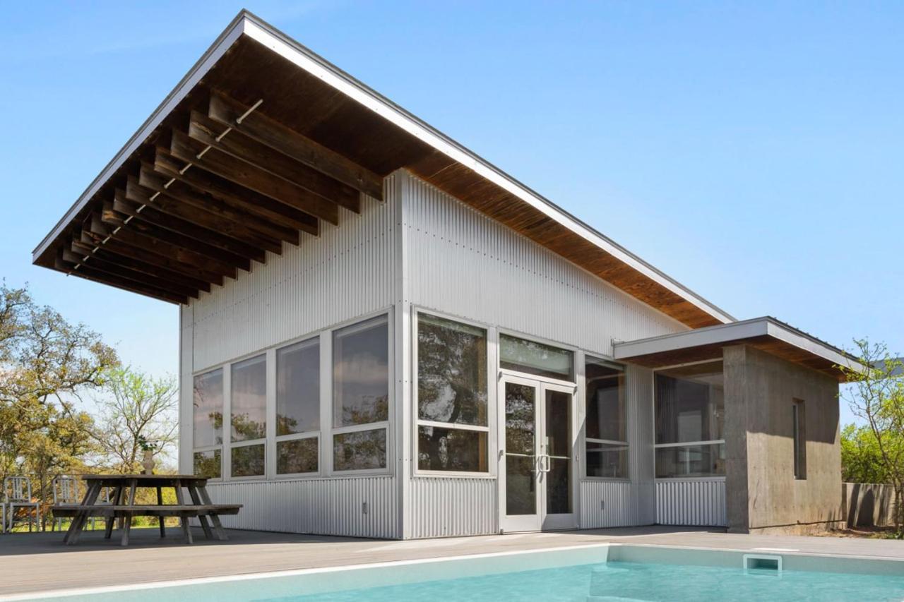 Lazo House - Riverfront With Overlooking Llano River Εξωτερικό φωτογραφία