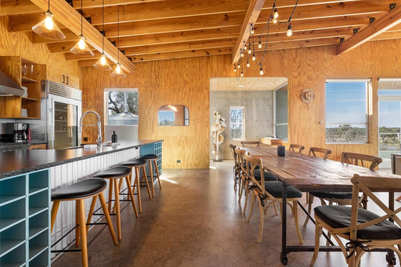Lazo House - Riverfront With Overlooking Llano River Εξωτερικό φωτογραφία