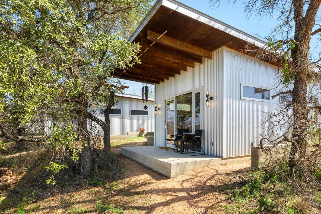 Lazo House - Riverfront With Overlooking Llano River Εξωτερικό φωτογραφία