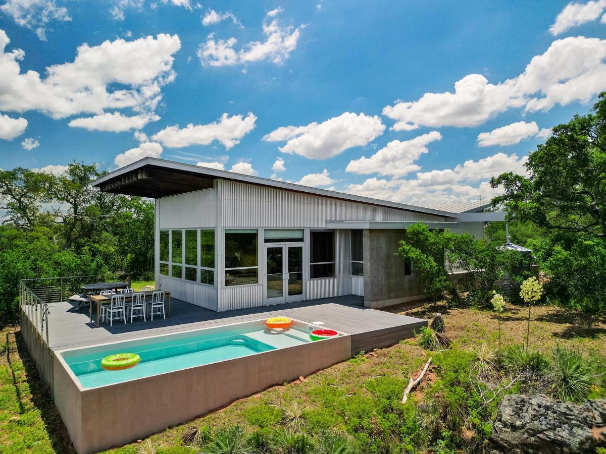 Lazo House - Riverfront With Overlooking Llano River Εξωτερικό φωτογραφία